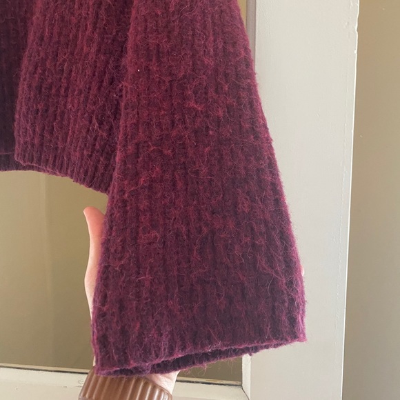 Sweater - Picture 3 of 3